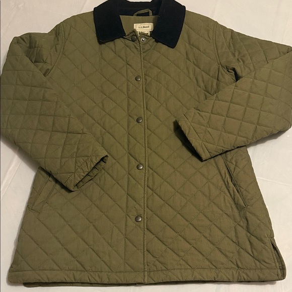 L.L. Bean Jackets & Blazers - L.L. Bean Olive Quilted Jacket with Black Collar
